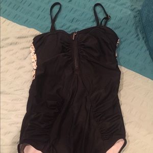 Lime Ricki daisy black one piece